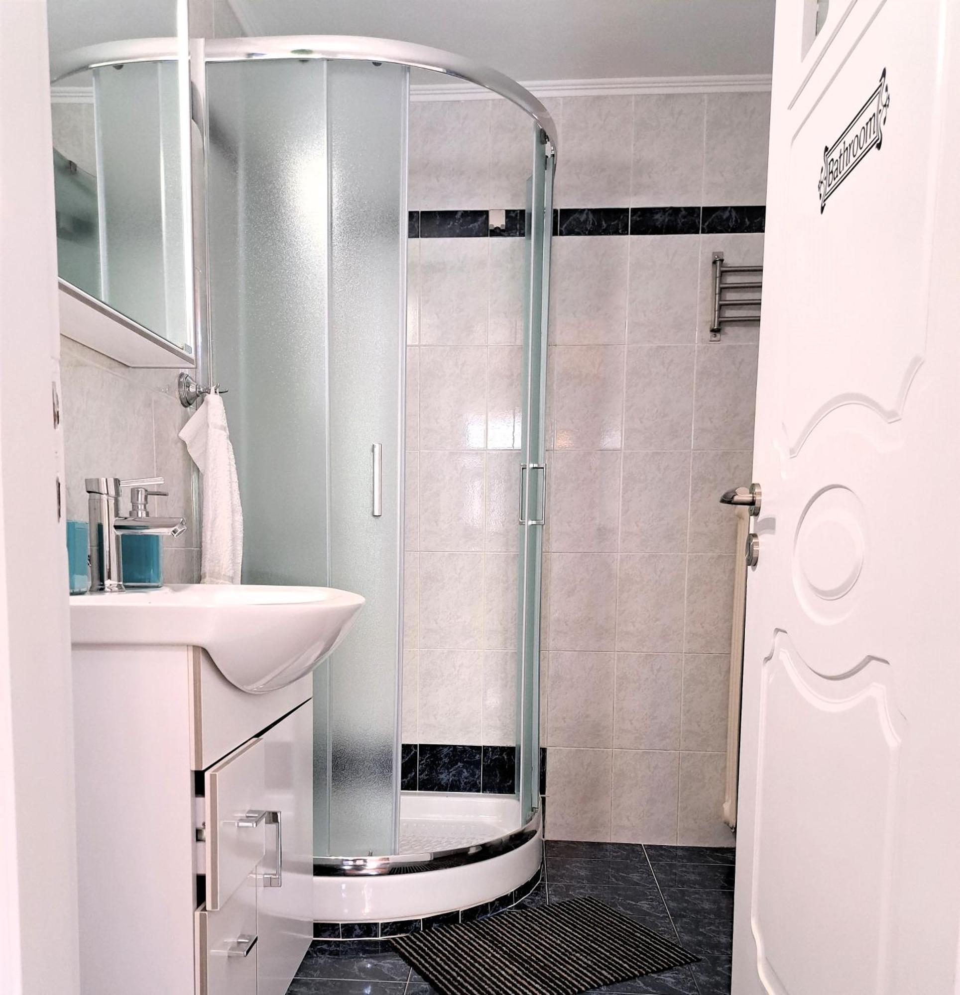 Family Stone Apartment كيوبارِسِيا المظهر الخارجي الصورة